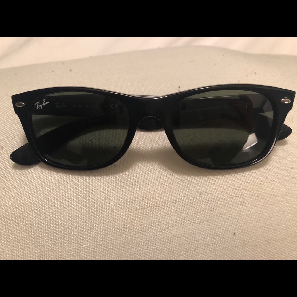 Ray Ban Wayfarer sunglasses
